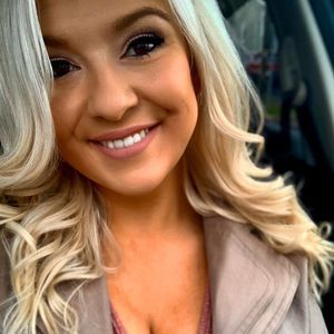 Meet your Posher, Christel